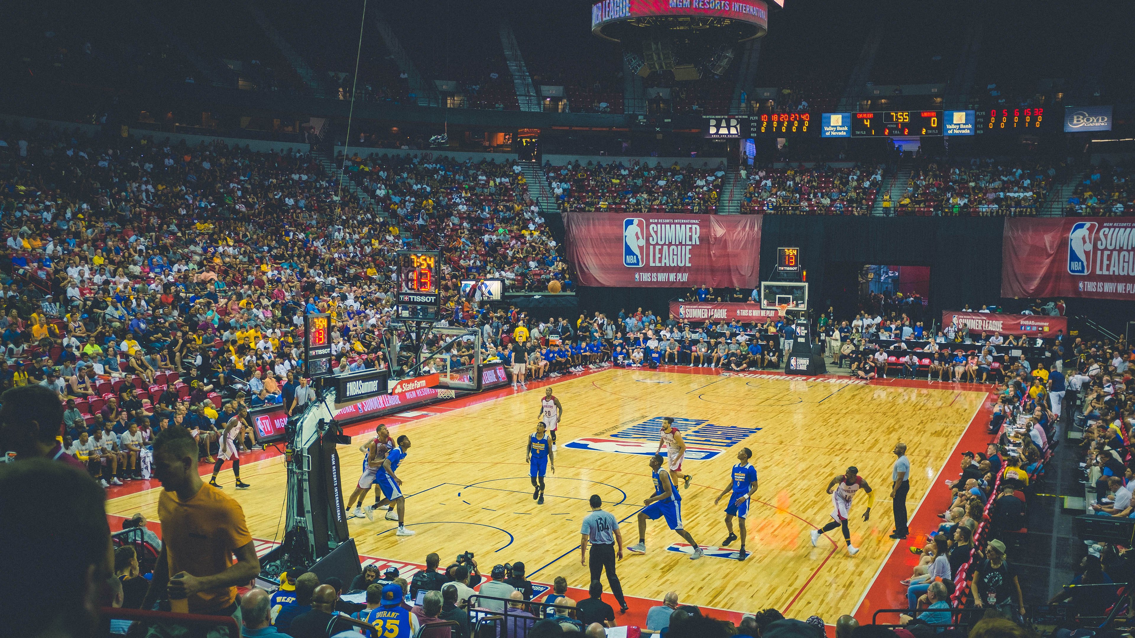 协防默契补位阻断推进线路:团队协同的全局战术